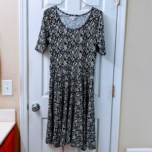 🖤 Lularoe Nicole dress 🖤